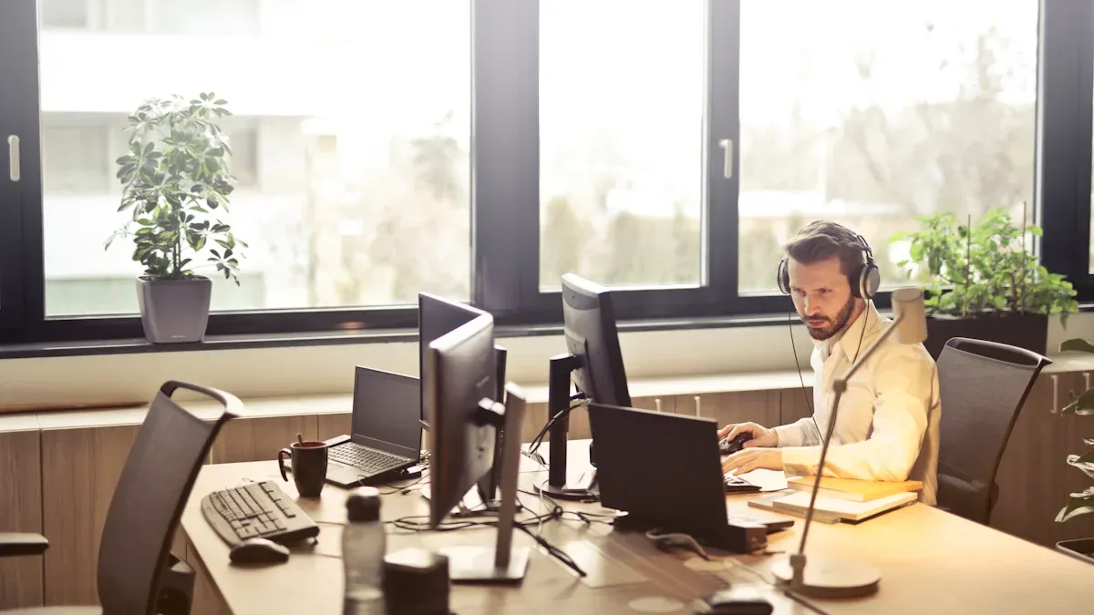Best Free & Trial-Based Call Center CRM Systems in 2025