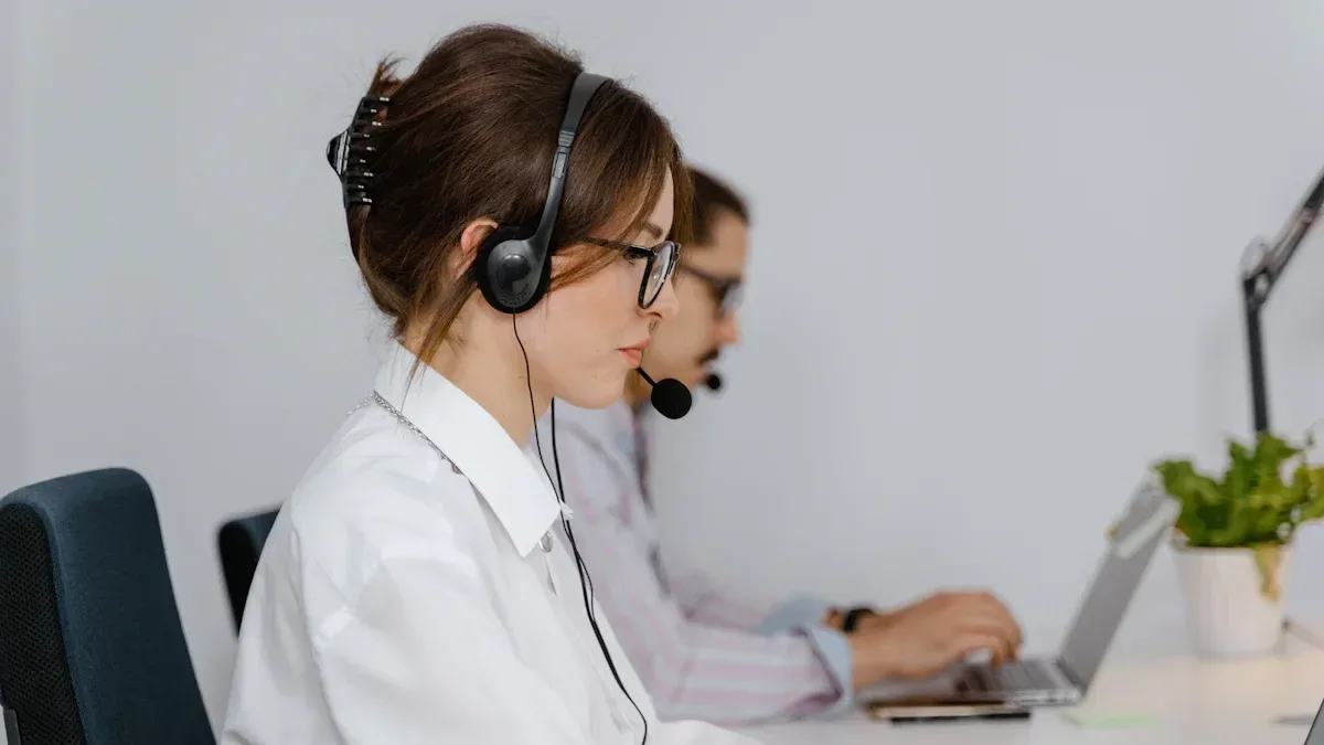 How to Set Up and Manage a Virtual Call Center Team